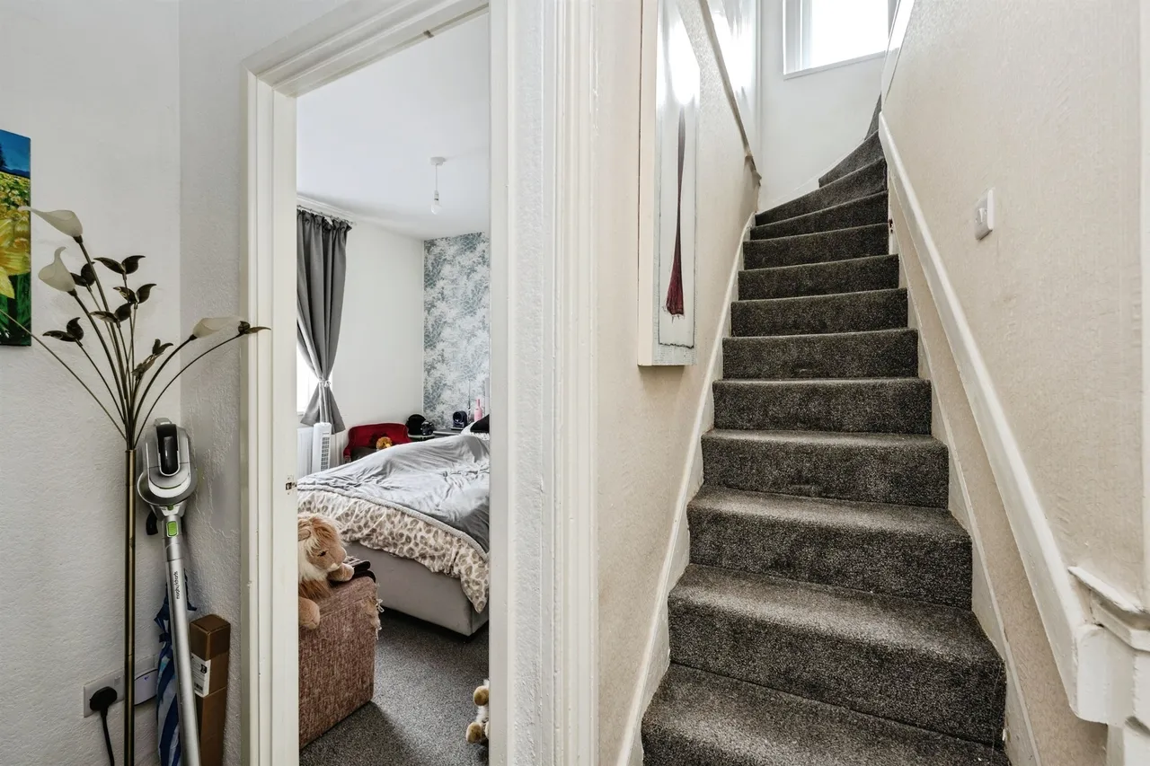 St Teilo Street, Swansea, SA4, photo 9