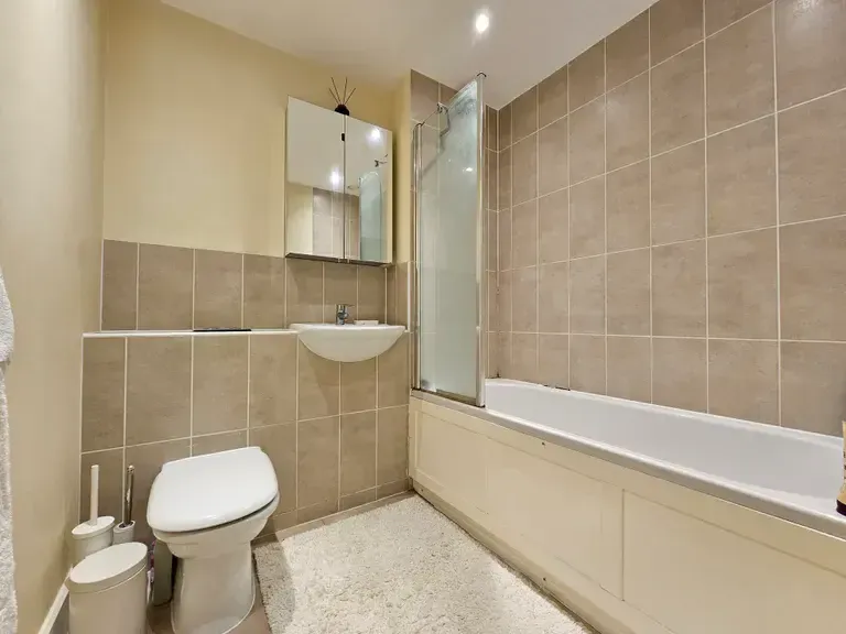 Glenthorne Road, Hammersmith, W6, photo 13