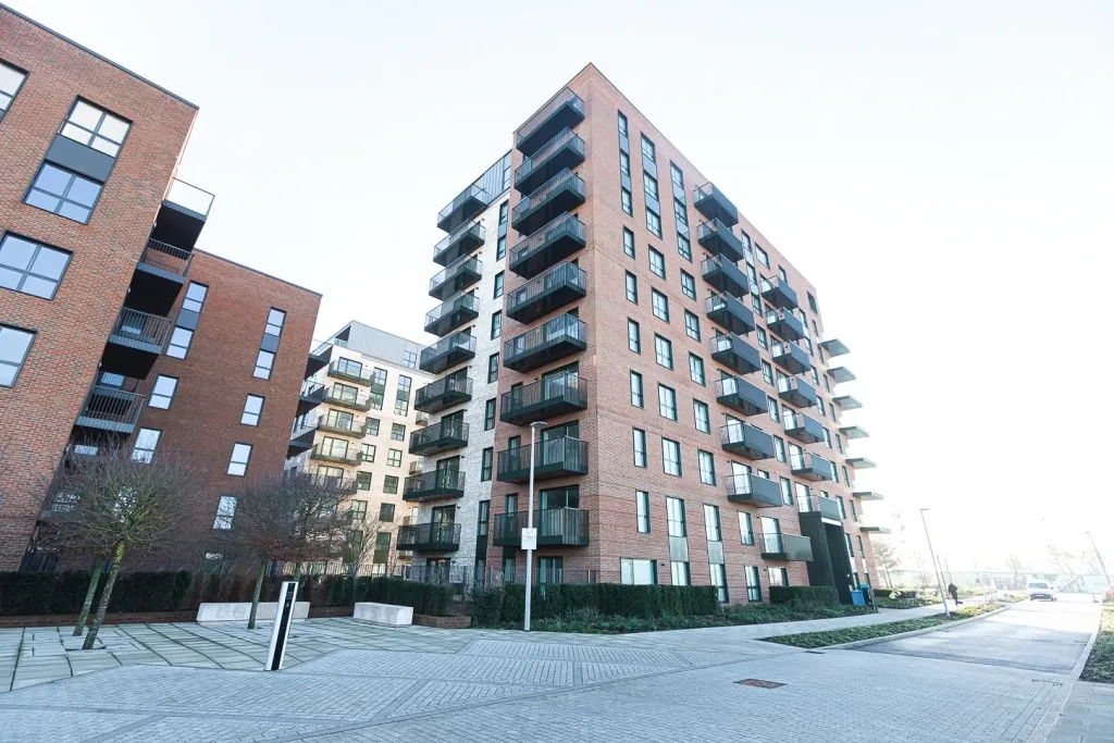 Cedrus Avenue, Southall, UB1, photo 5