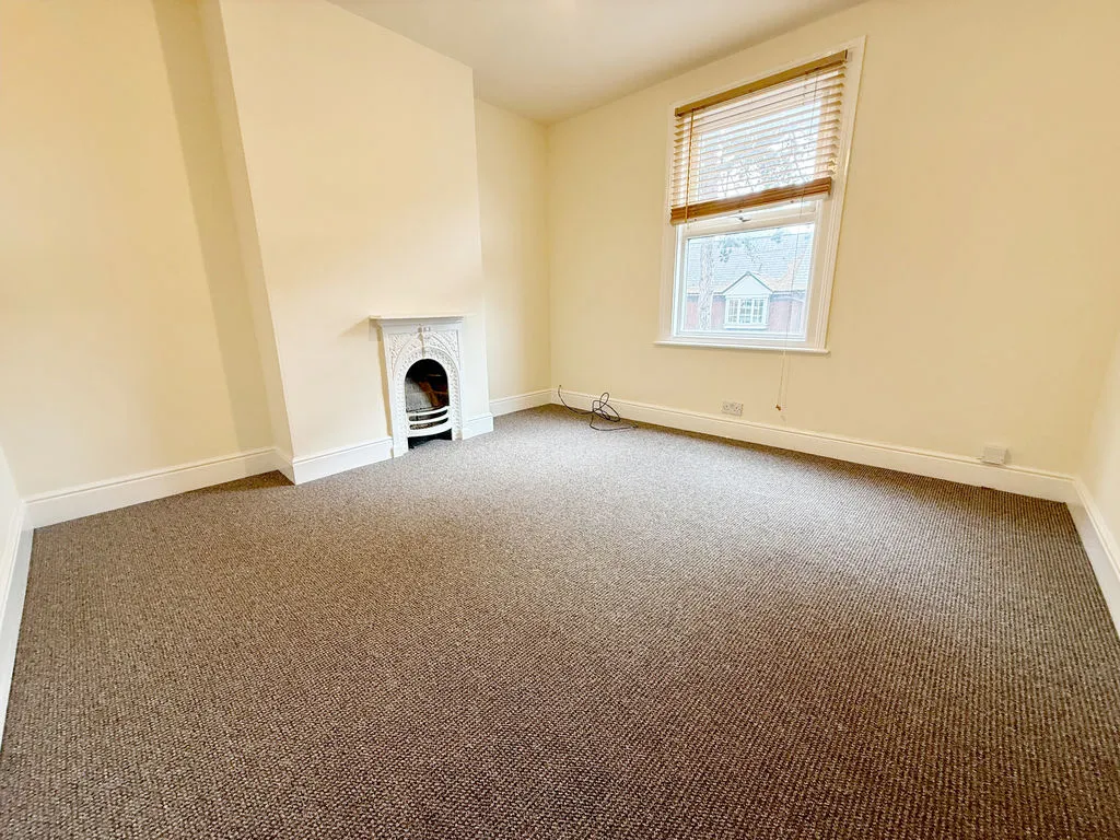 Manthorpe Road, Grantham, photo 8