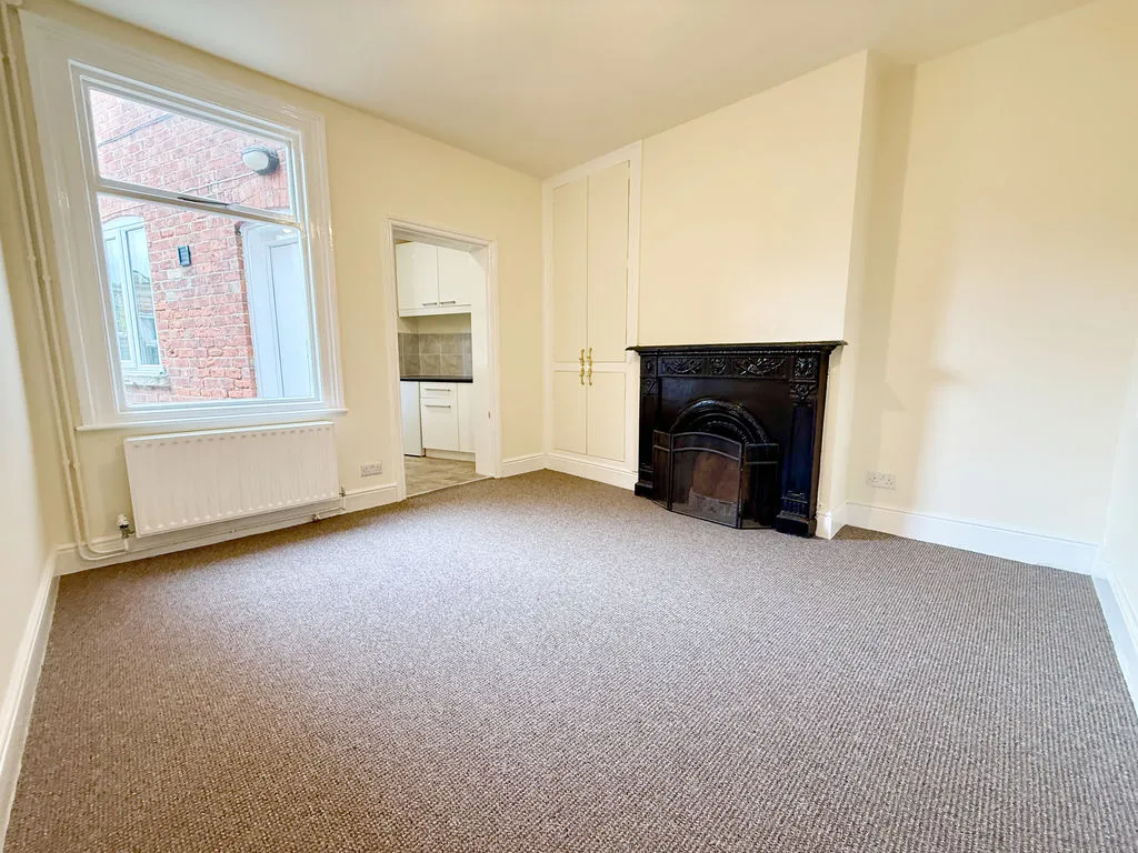 Manthorpe Road, Grantham, photo 4