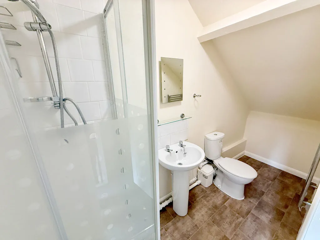 Manthorpe Road, Grantham, photo 13