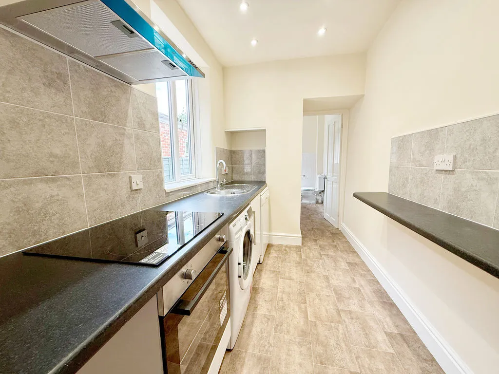 Manthorpe Road, Grantham, photo 5