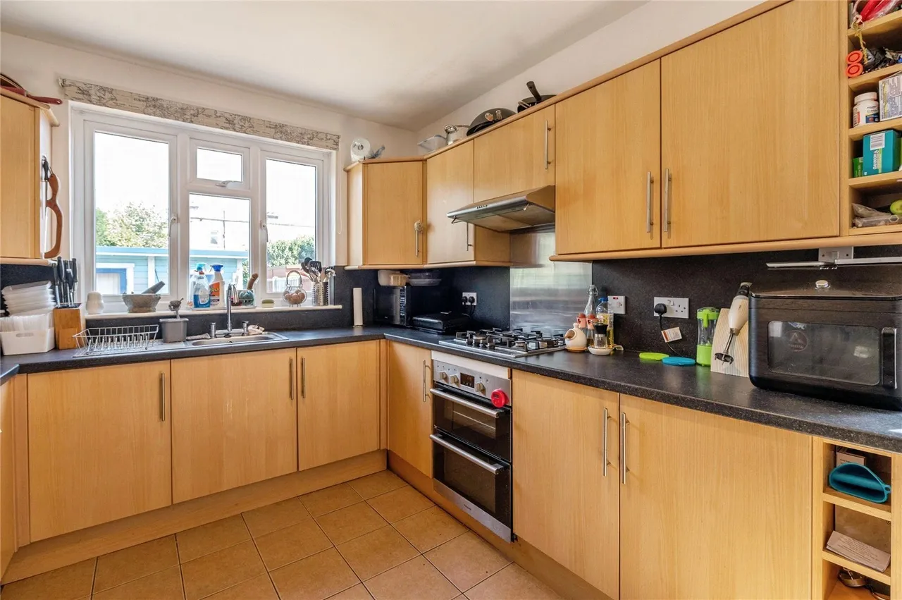 Thomas Bata Avenue, East Tilbury, Tilbury, Essex, RM18, photo 3