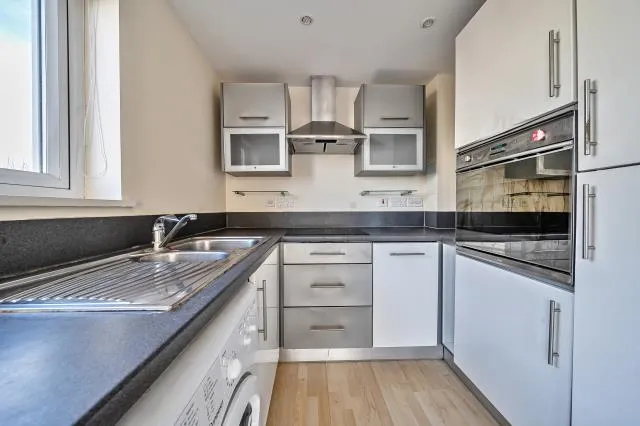 Winterthur Way, Basingstoke, RG21, photo 8