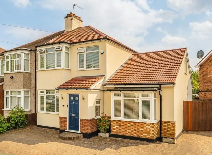 4 bed house for sale — Alton Gardens, Twickenham, TW2