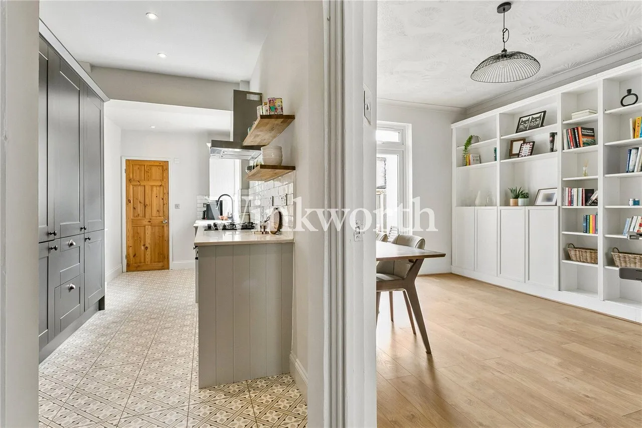 Russell Avenue, London, N22, photo 8
