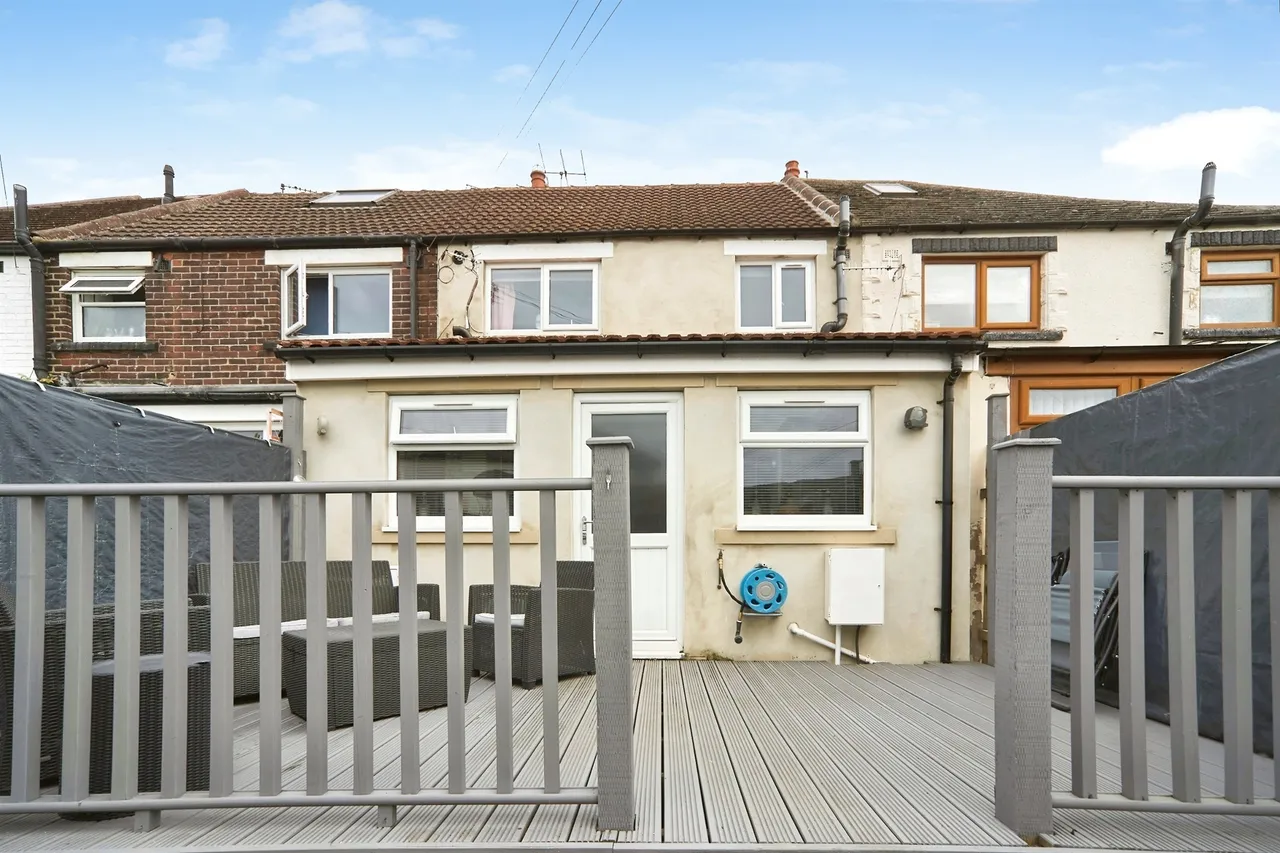 Keighley Road, Bingley, BD16, photo 14