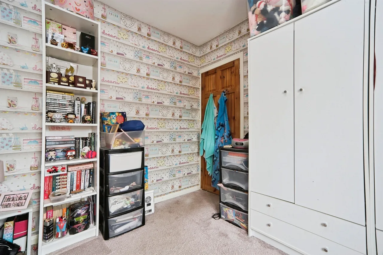 Keighley Road, Bingley, BD16, photo 11