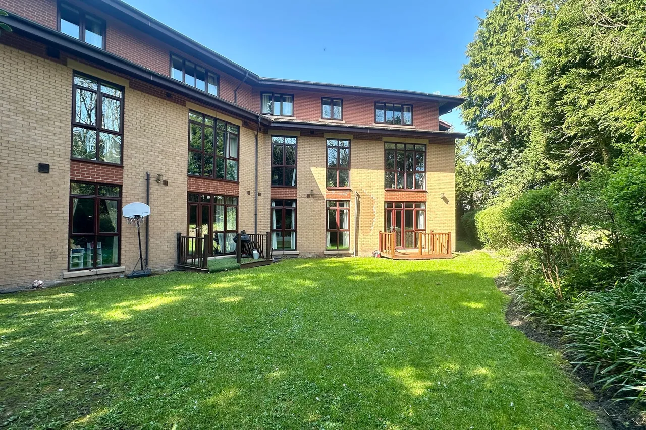 Moseley Court, Cheadle, SK8, photo 11