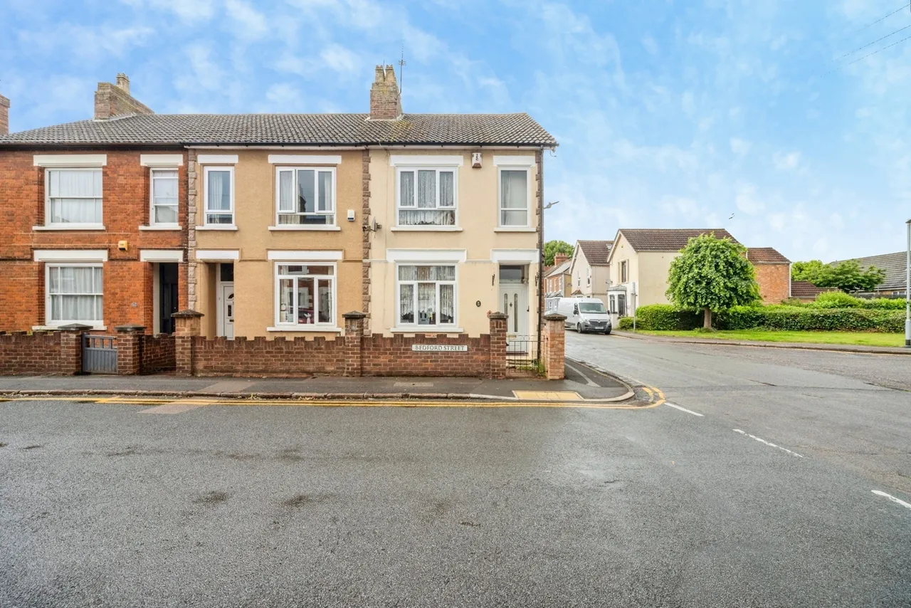 3 bed house for sale — Bedford Street, Bletchley, Milton Keynes, Buckinghamshire, MK2