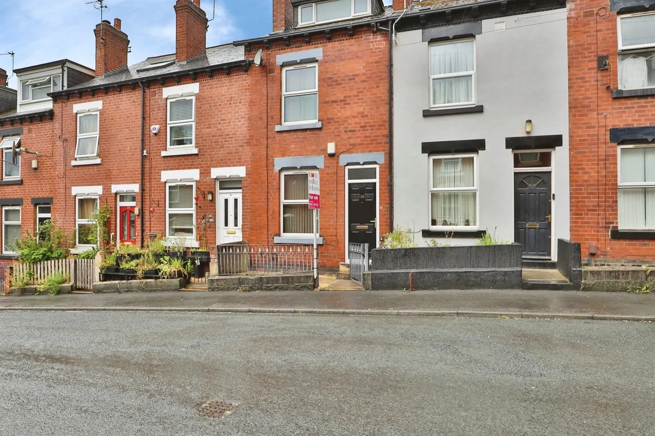 4 bed house for sale — Carberry Place, Leeds