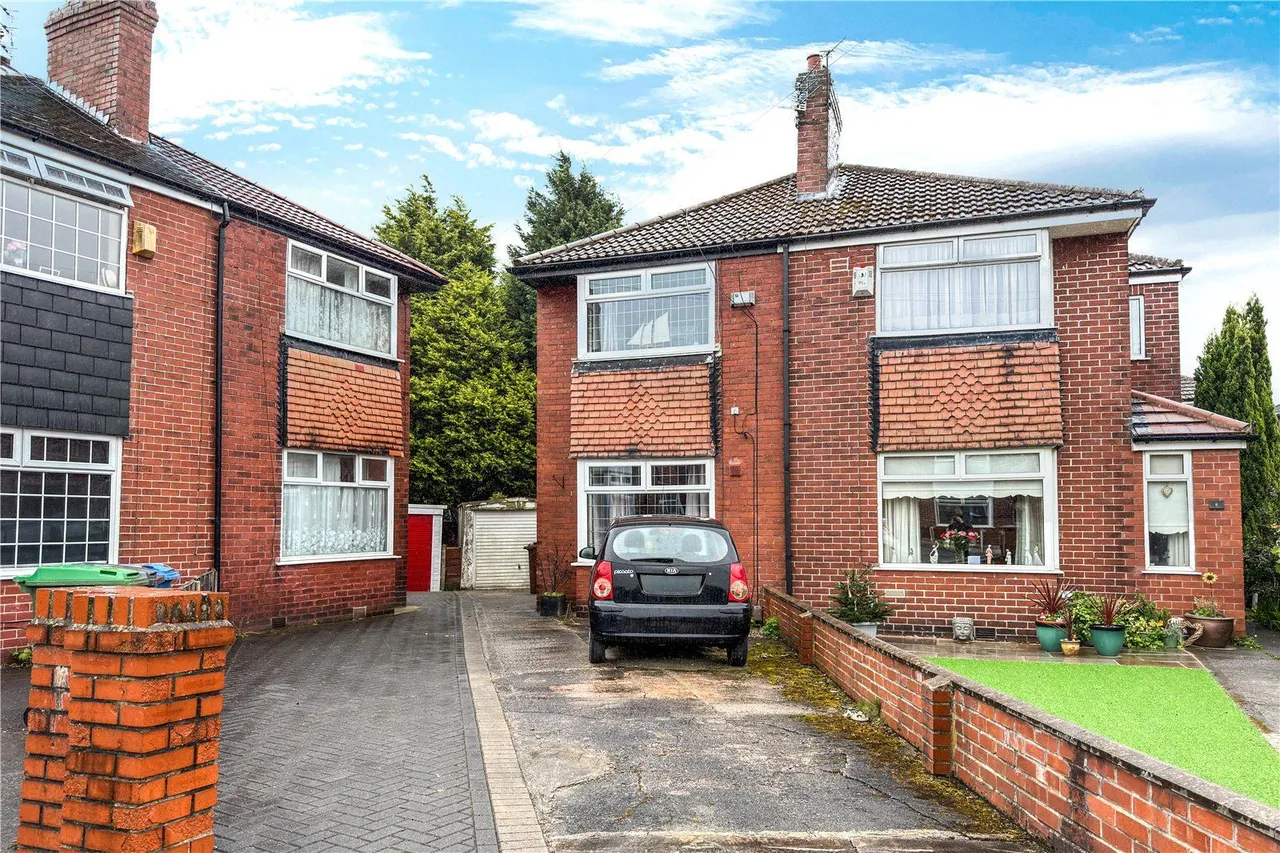 2 bed house for sale, Belgrave Avenue, Failsworth, M35