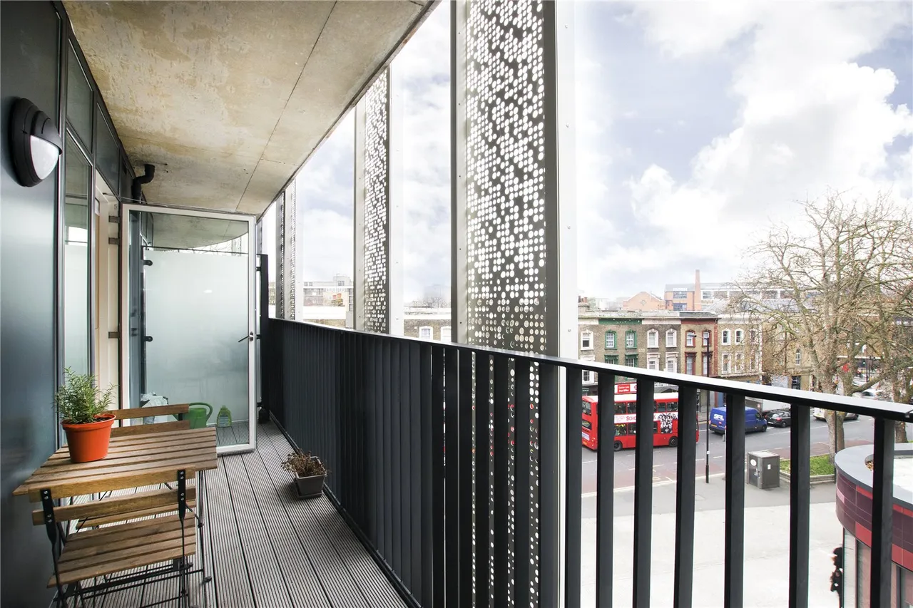 Atkins Square, Hackney, E8, photo 4