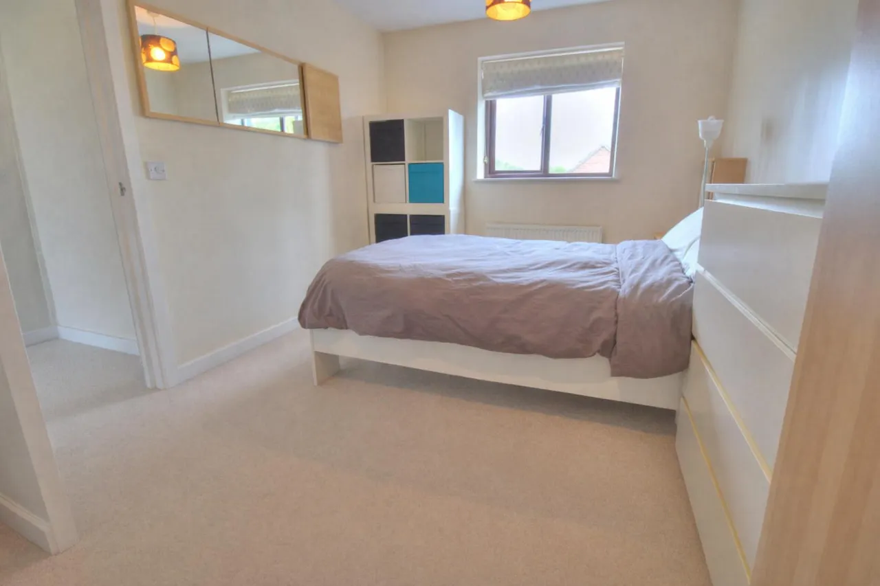 Ropley Way, Milton Keynes, MK10, photo 17