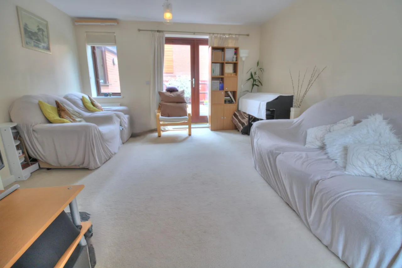 Ropley Way, Milton Keynes, MK10, photo 2