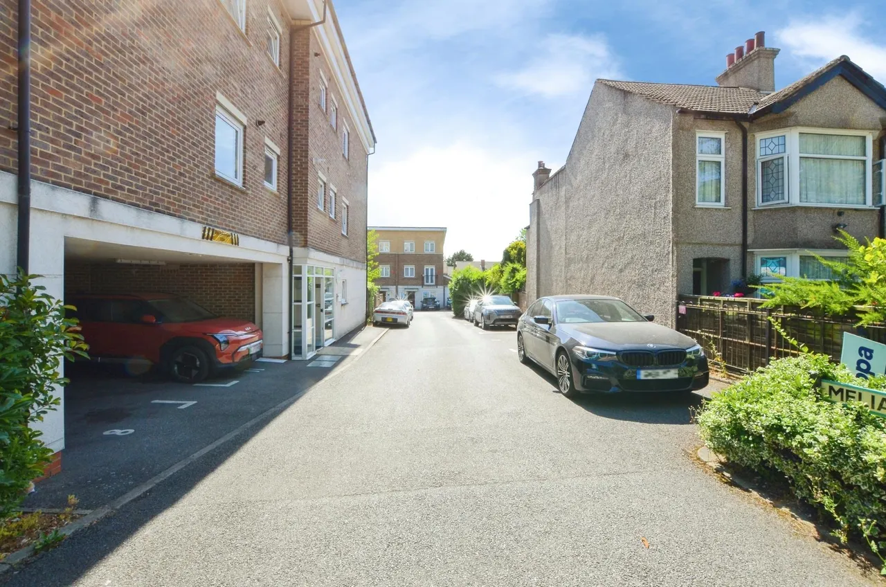 Melia Close, Watford, WD25, photo 14