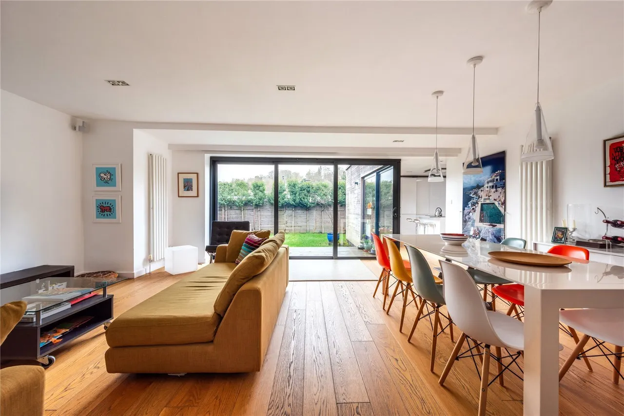 Ridgeway Road, Dorking, RH4, photo 2