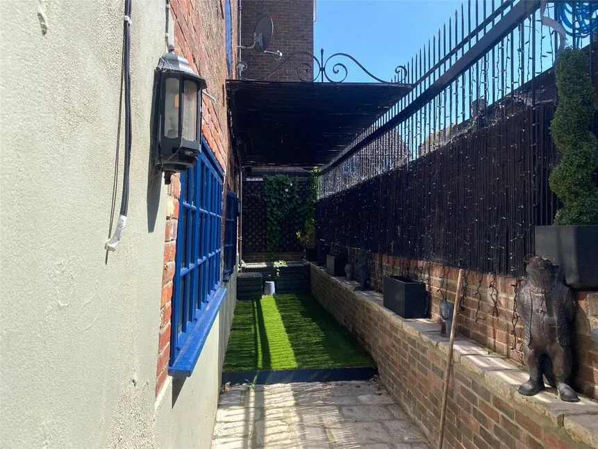 Bishop Street, Portsmouth, PO1, photo 8