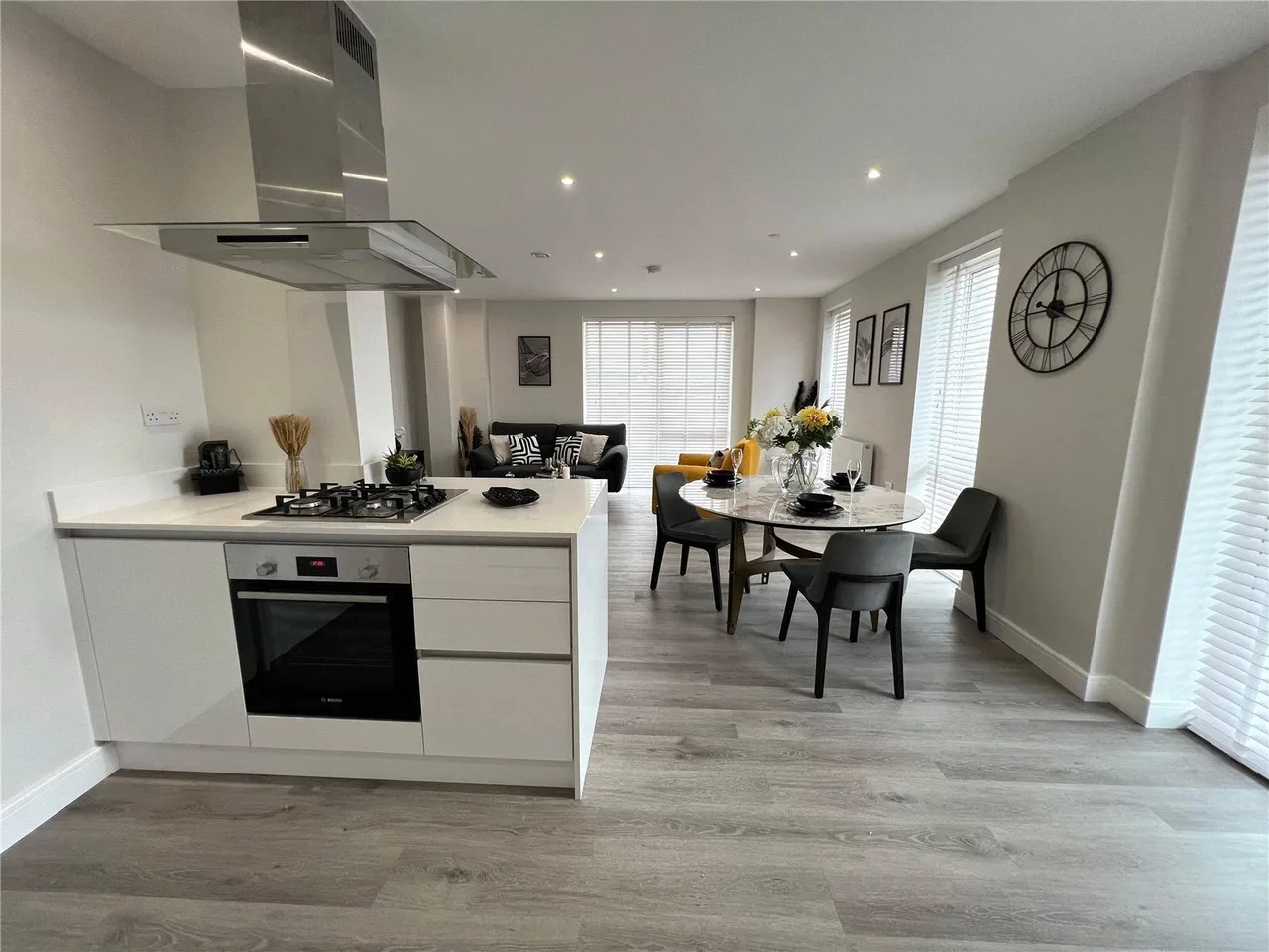 New Road, Rainham, RM13, photo 4