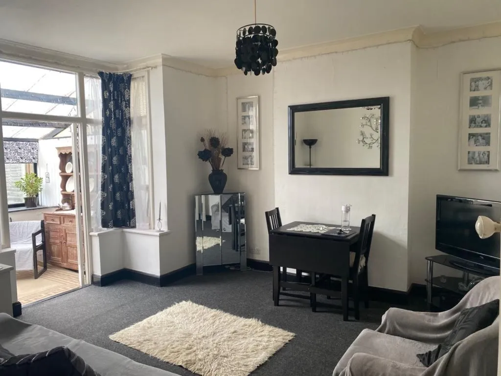 house to rent, Ingram Road, Thornton Heath, CR7