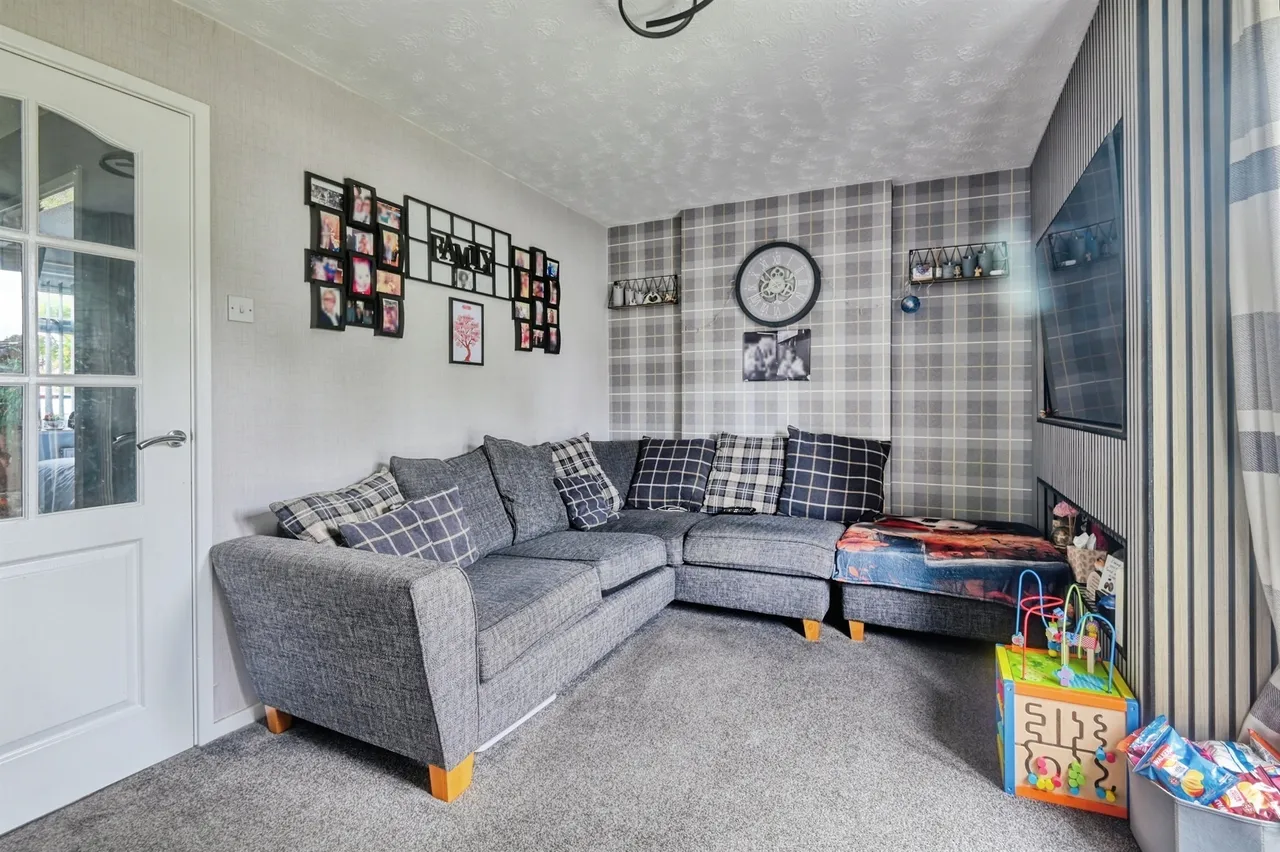 Dawley Crescent, Marston Green, B37, photo 3