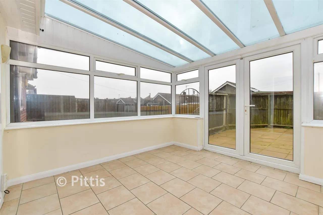 Newport Road, Apse Heath, PO36, photo 2