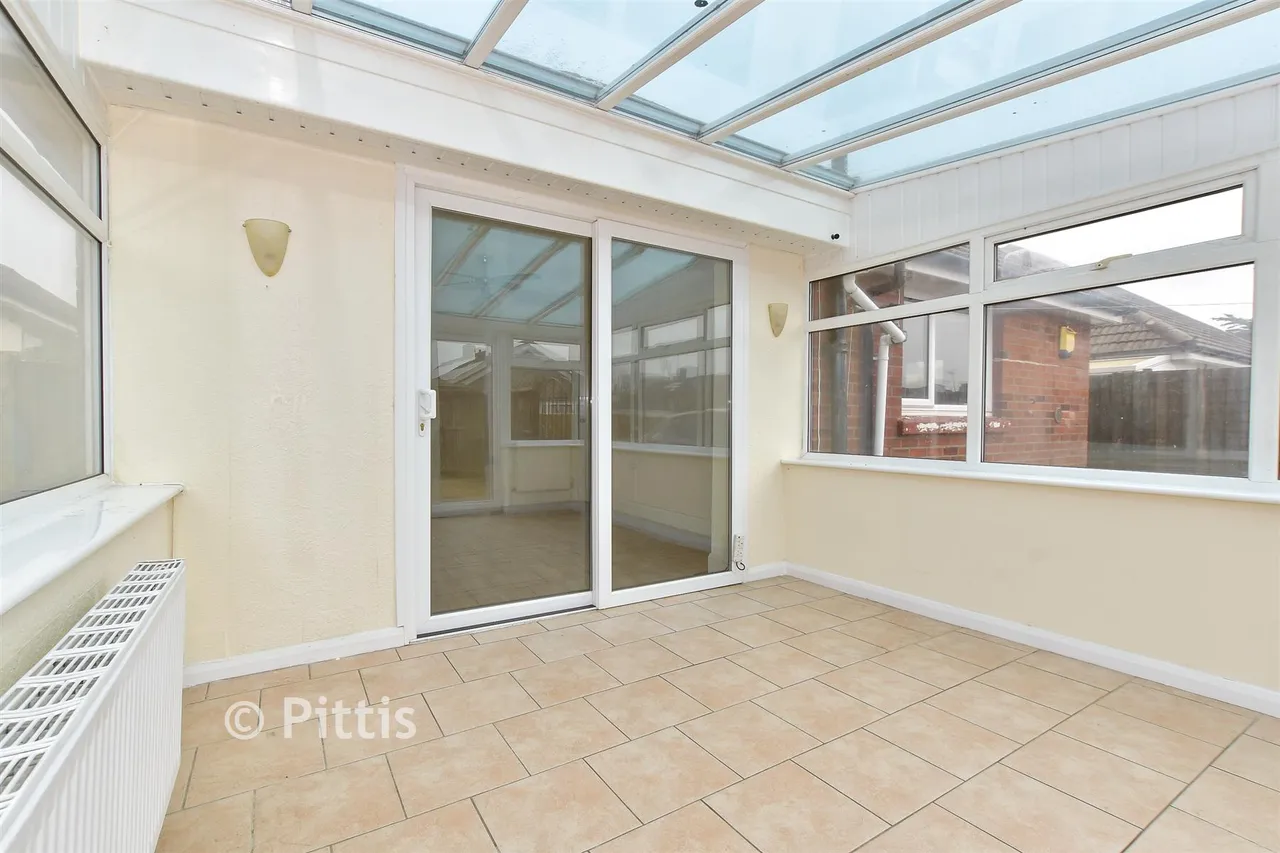 Newport Road, Apse Heath, PO36, photo 6
