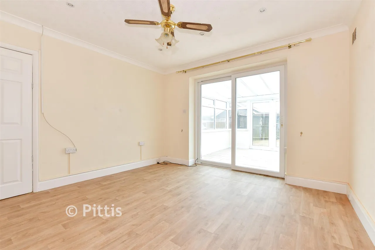 Newport Road, Apse Heath, PO36, photo 3