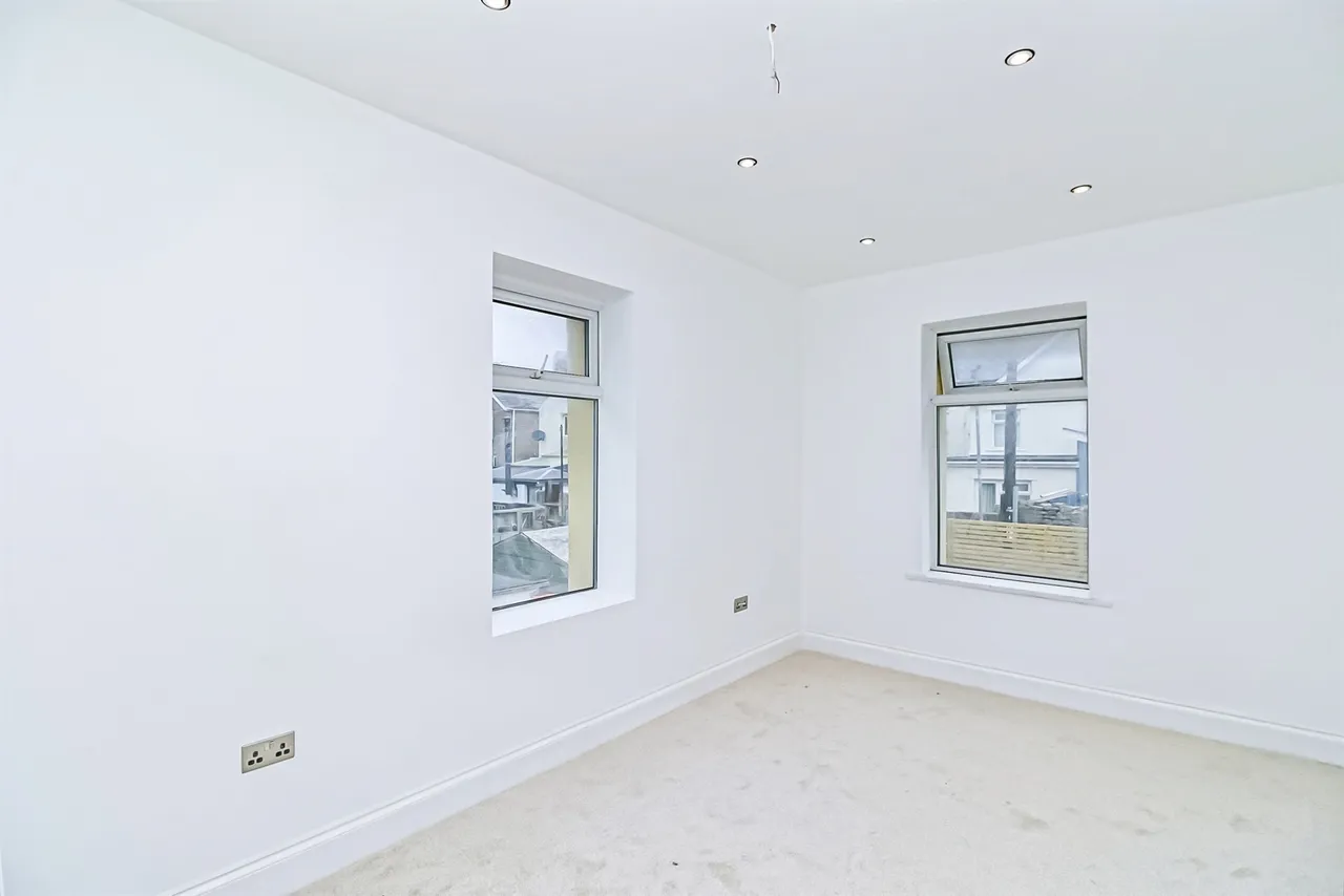 St. Marys Avenue, Barry, CF63, photo 15