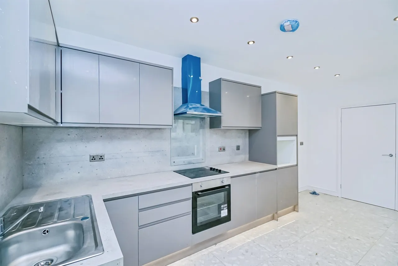 St. Marys Avenue, Barry, CF63, photo 6