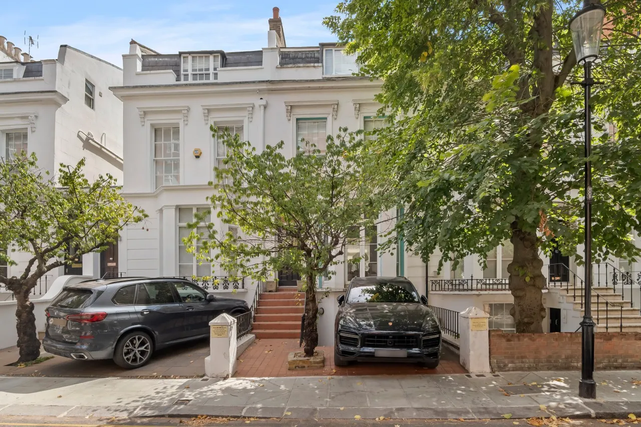4 bed house for sale, Abingdon Villas, Kensington, W8