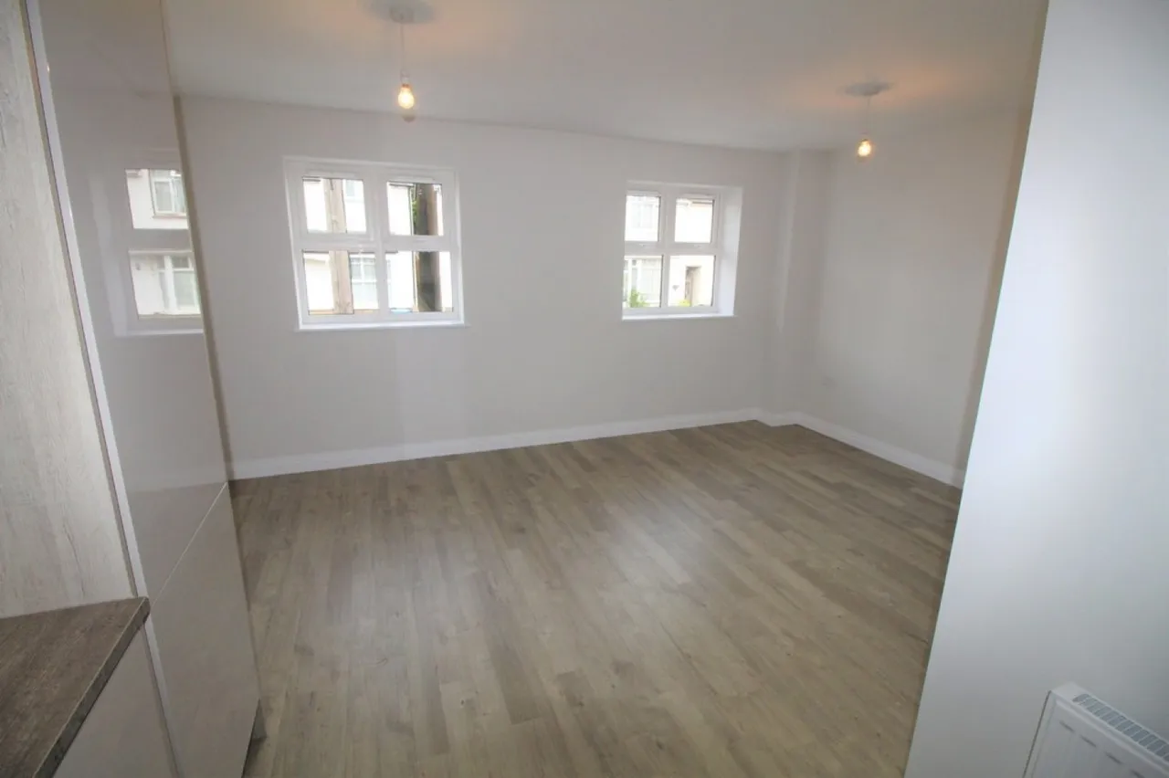 Albion Court, Ebberns Road, photo 7