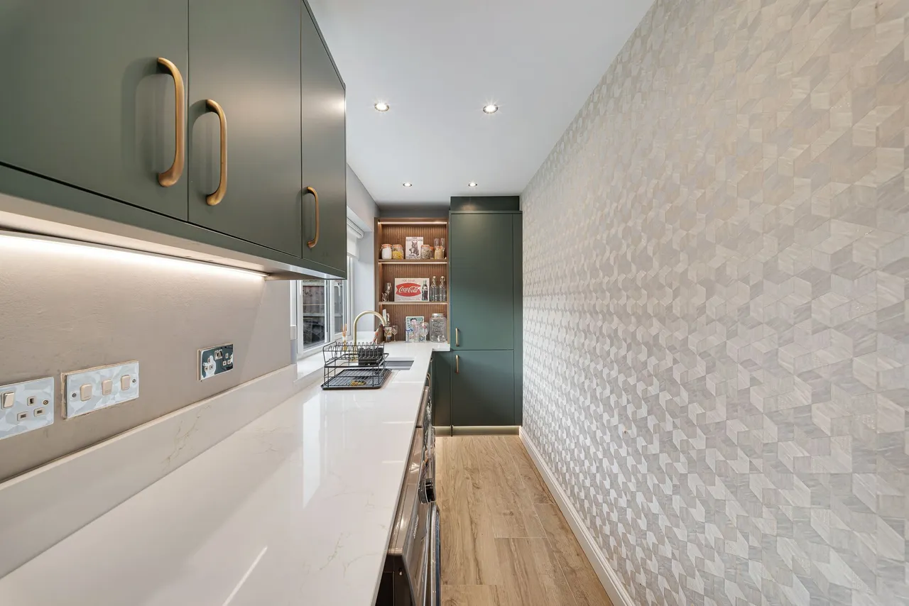 Kemberton Drive, Widnes, WA8, photo 13
