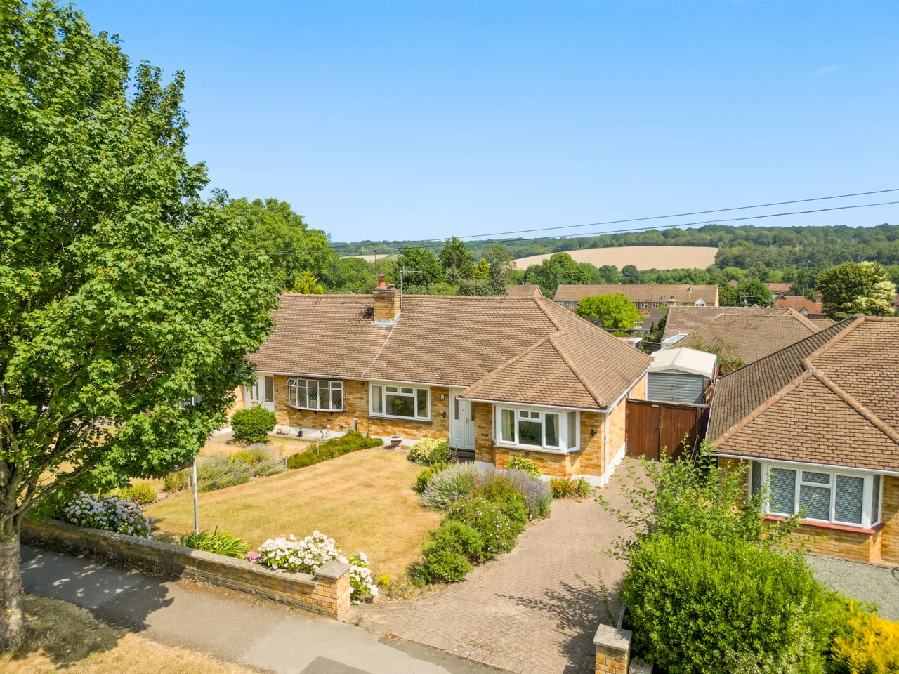 2 bed property for sale — Covert Road, Northchurch, Berkhamsted
