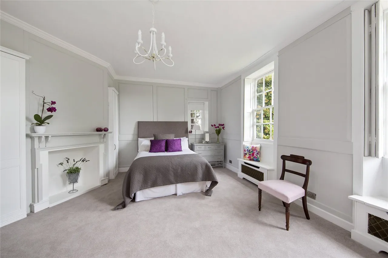 Norwood Farmhouse, Elvedon Road, Cobham, Surrey, KT11, photo 6