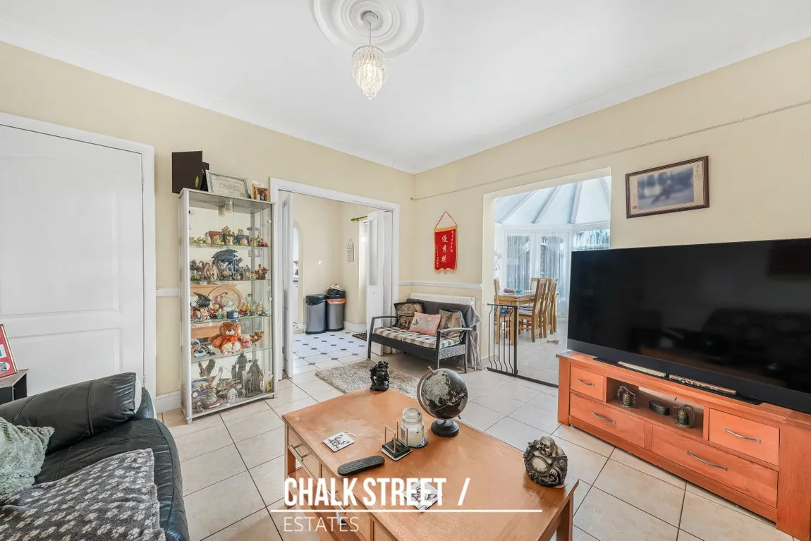 Park Lane, Hornchurch, RM11, photo 11