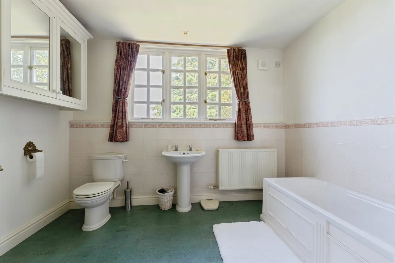 Neston Road, Ness, CH64, photo 15