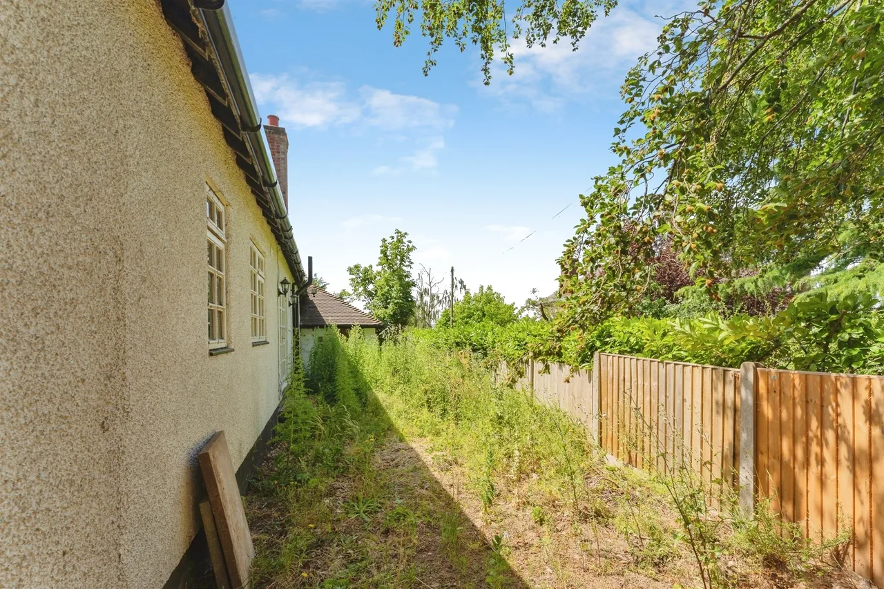 Neston Road, Ness, CH64, photo 33