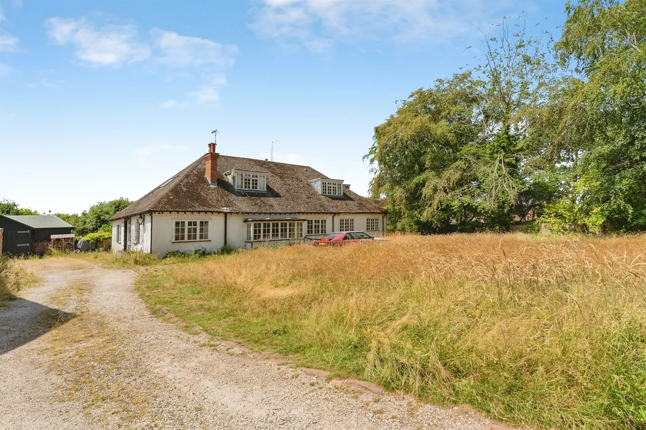 Neston Road, Ness, CH64, photo 31