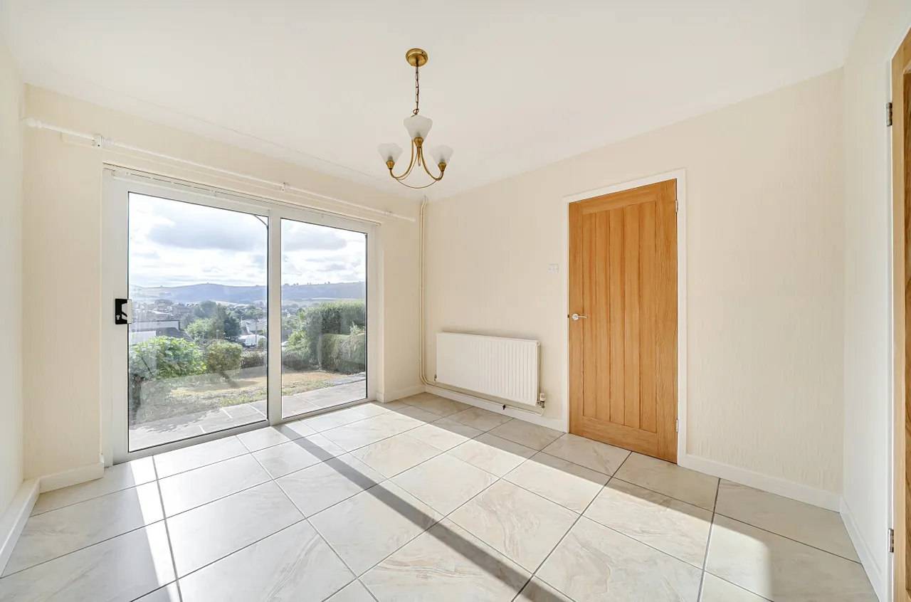 Bryn Meadows, Newtown, photo 5