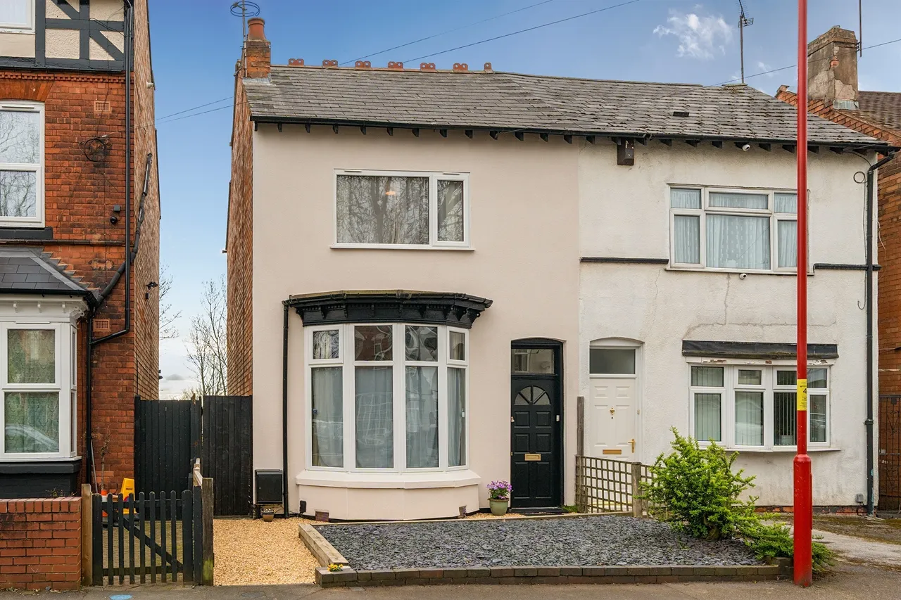 3 bed house for sale — Oval Road, Birmingham