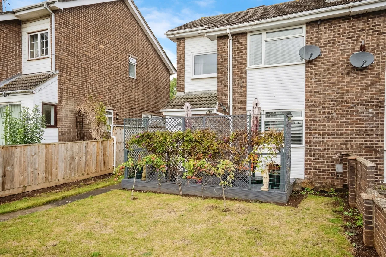 St. Davids Close, Chepstow, NP16, photo 17