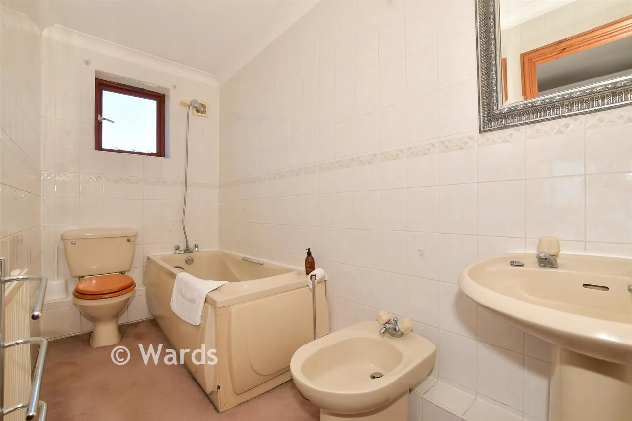 Epple Bay Avenue, Birchington, CT7, photo 14