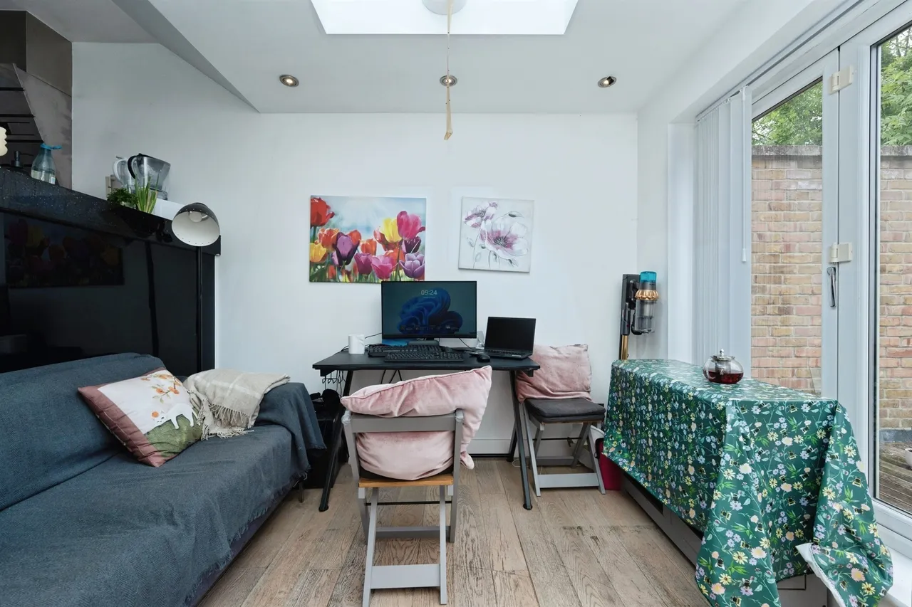 Smith Street, Watford, WD18, photo 14