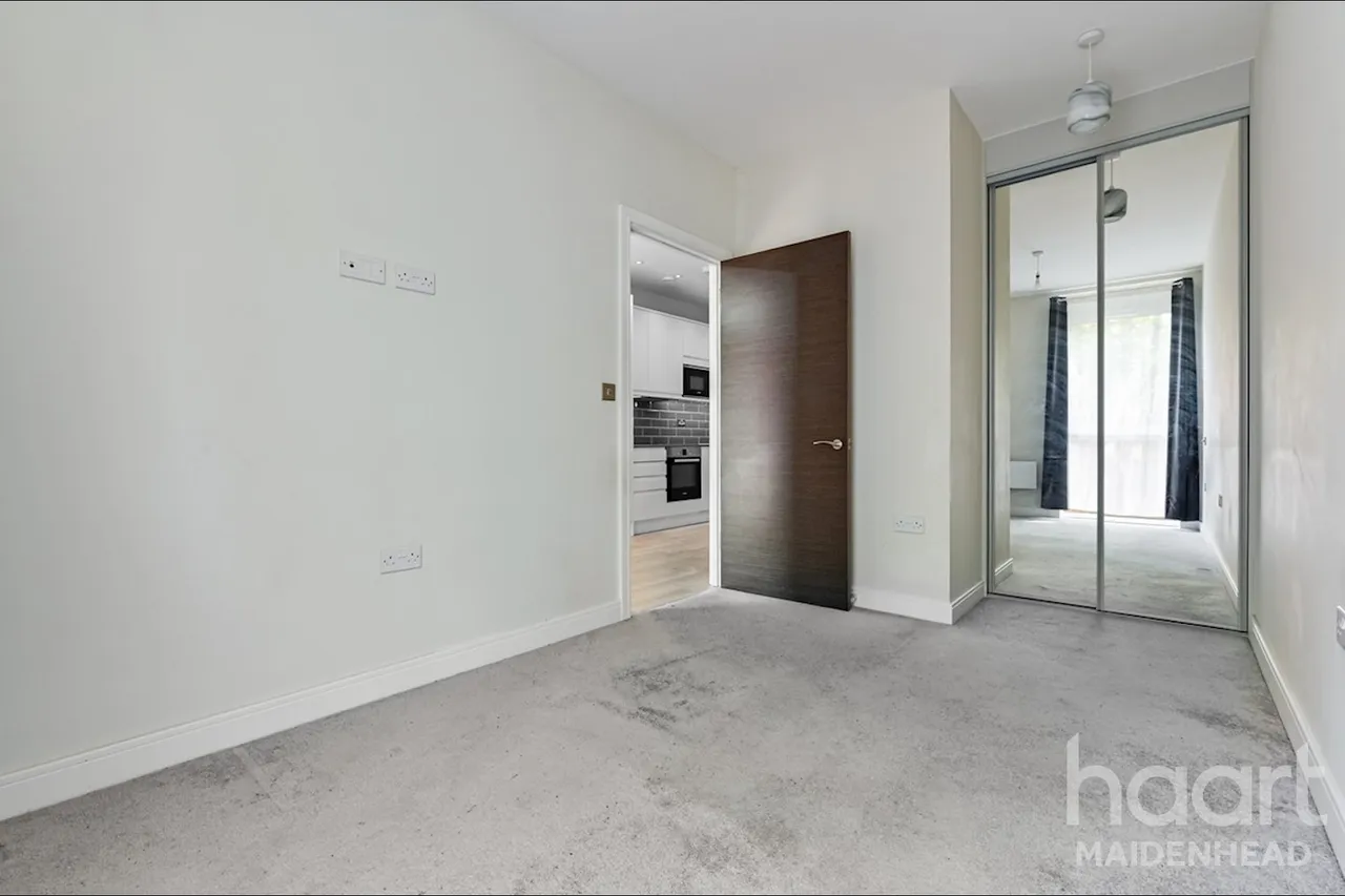 Clivemont Road, Maidenhead, SL6, photo 11