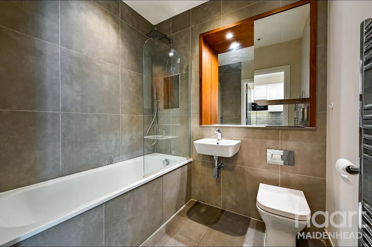 Clivemont Road, Maidenhead, SL6, photo 13