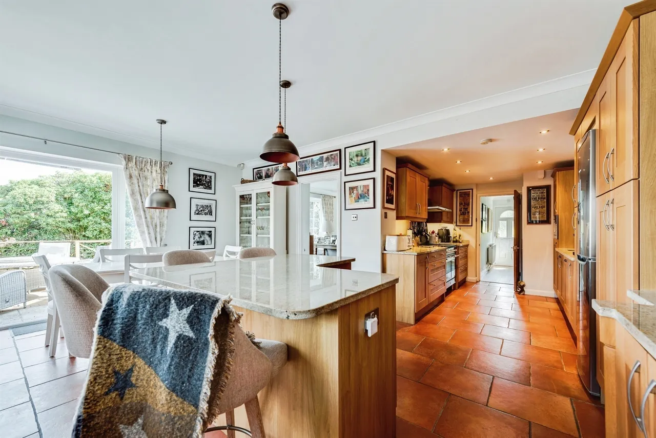 Thame Road, Long Crendon, HP18, photo 4