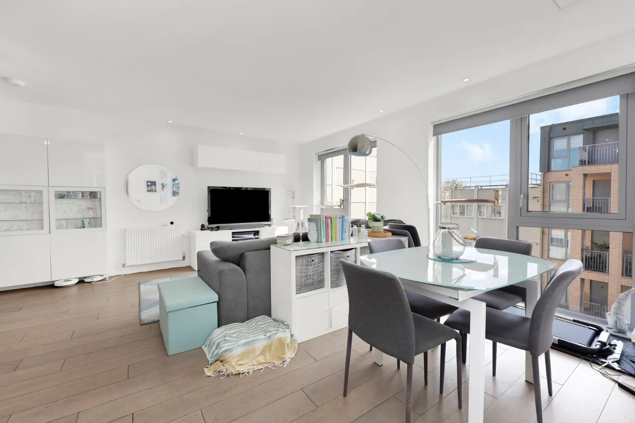 Chatfield Road, London, SW11, photo 13