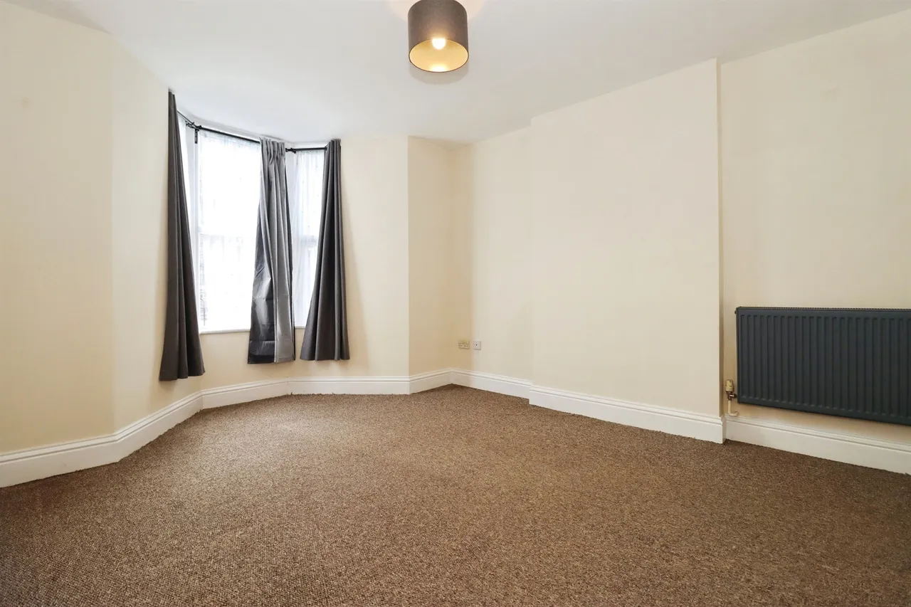 High Street, Kingswood, BS15, photo 6
